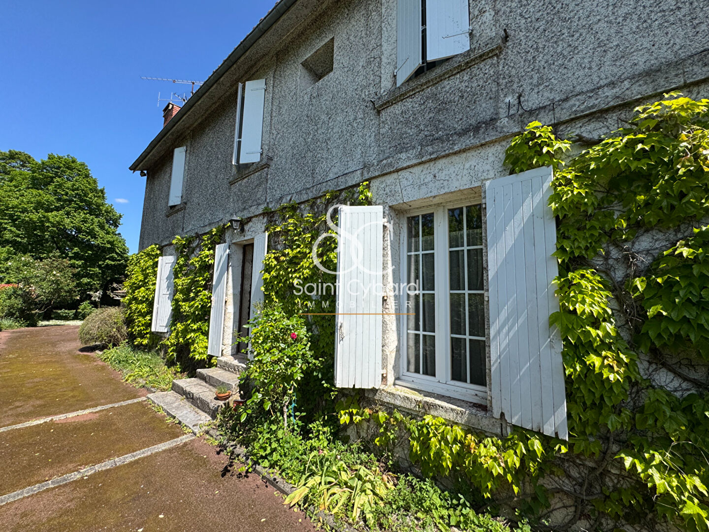 Maison Angouleme 5 pièce(s) 160 m2