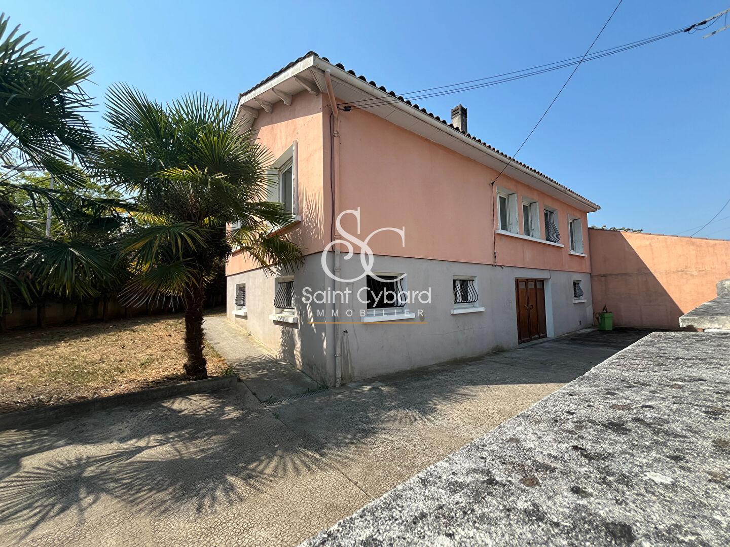 Angoulême  – Ensemble Maison 4 pieces et studio pour 150 m2