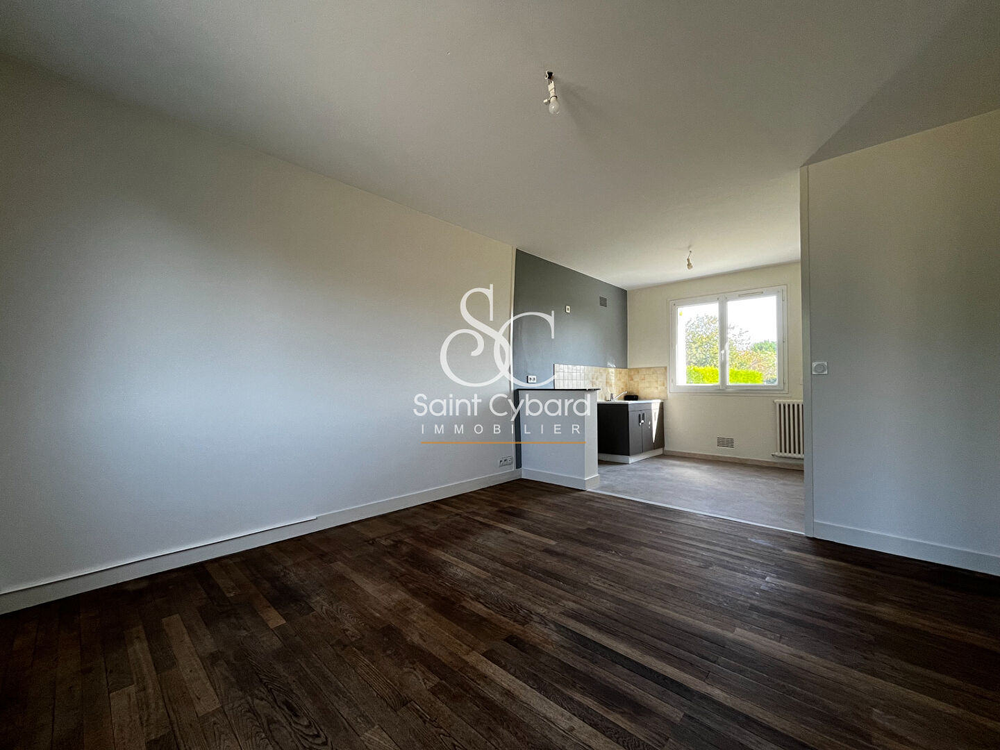 Maison Saint Yrieix Sur Charente – garage et jardin