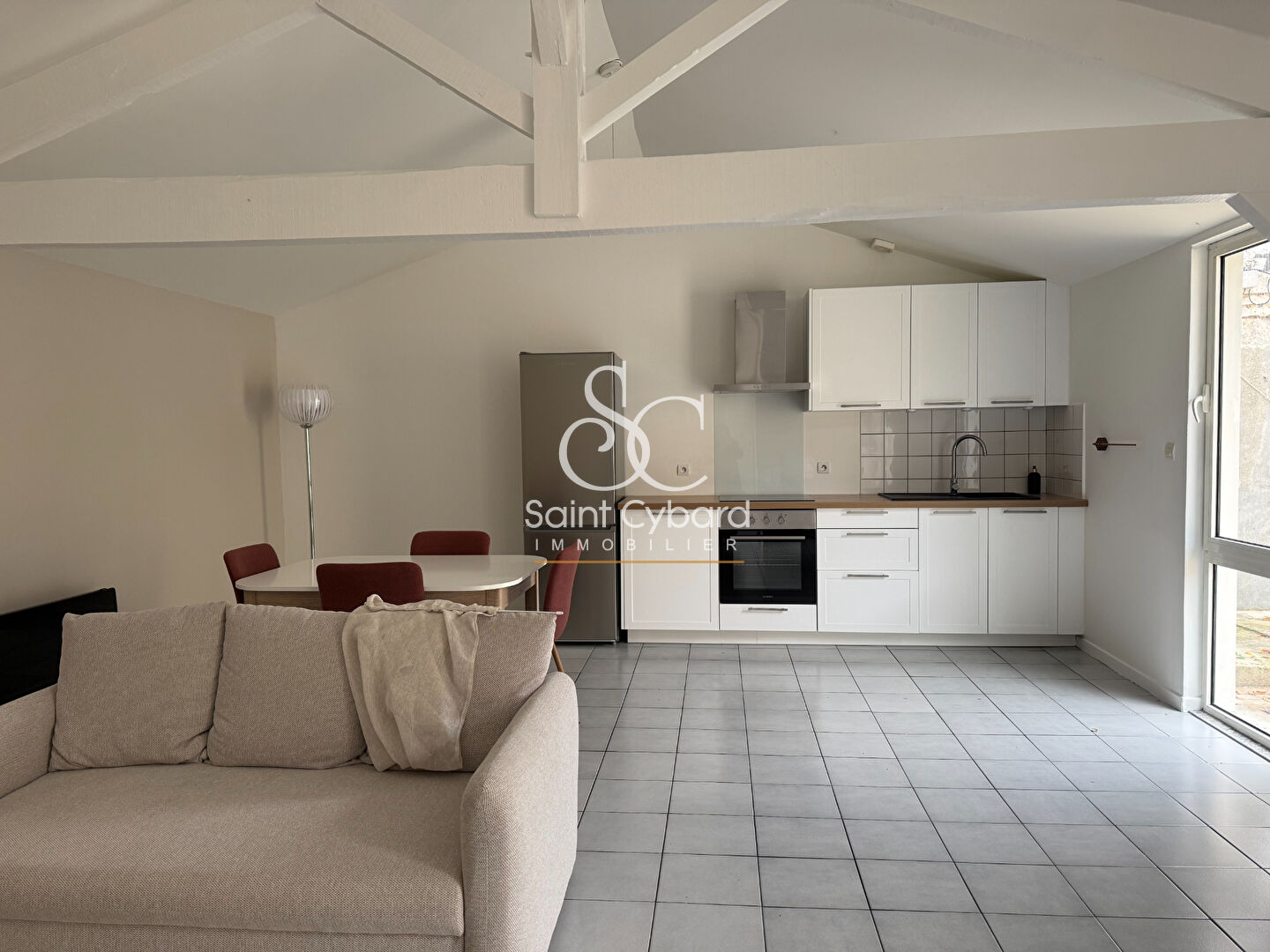 Gond Pontouvre limite Angoulême – T2 de plain-pied avec cour