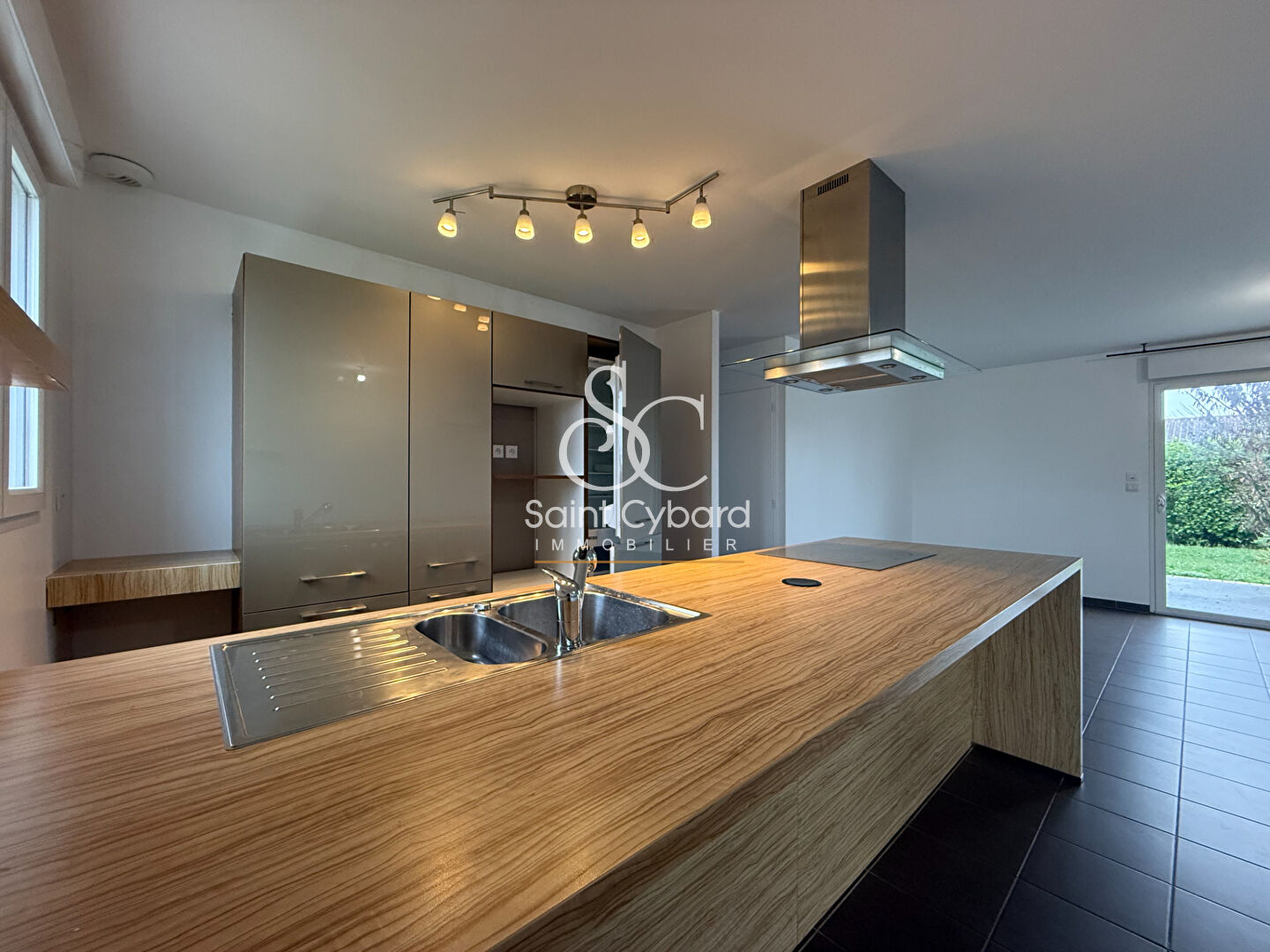 Maison à louer VARS – 88m² – 3 chambres