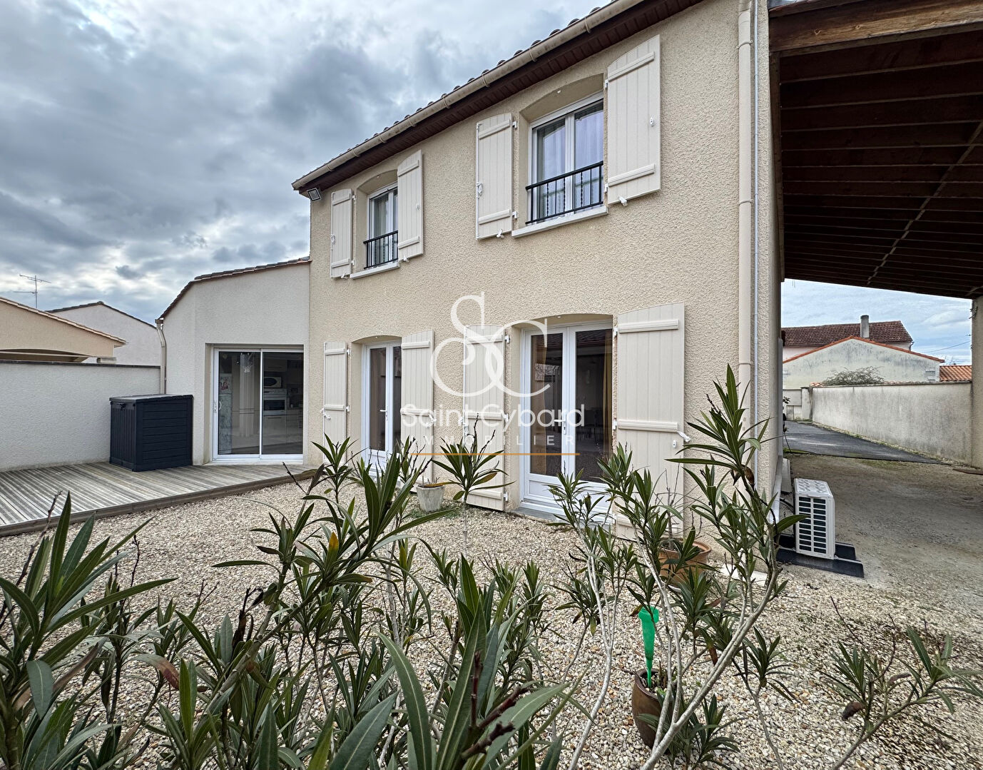 Saint Yrieix – Maison 5 pièce(s) 128 m2 habitables environ