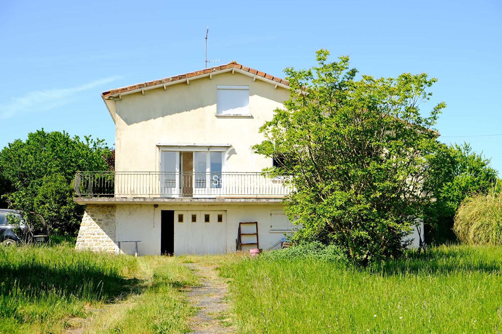 Maison Hiersac 5 pièce(s) 98 m2