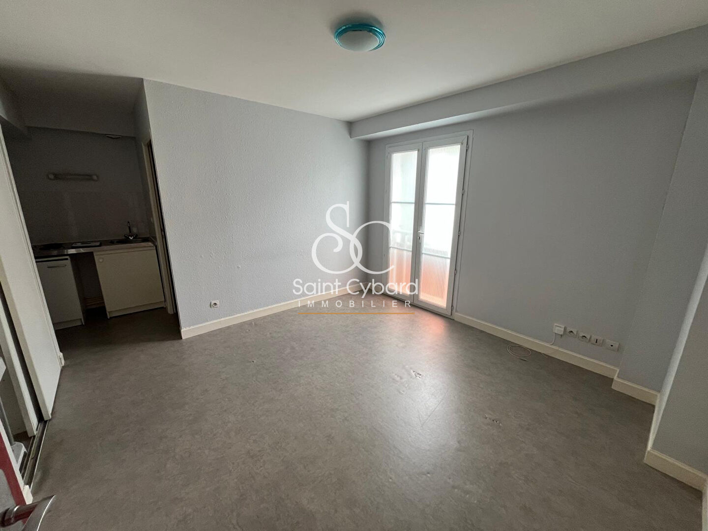Appartement Angouleme 1 pièce(s) 20.11 m2