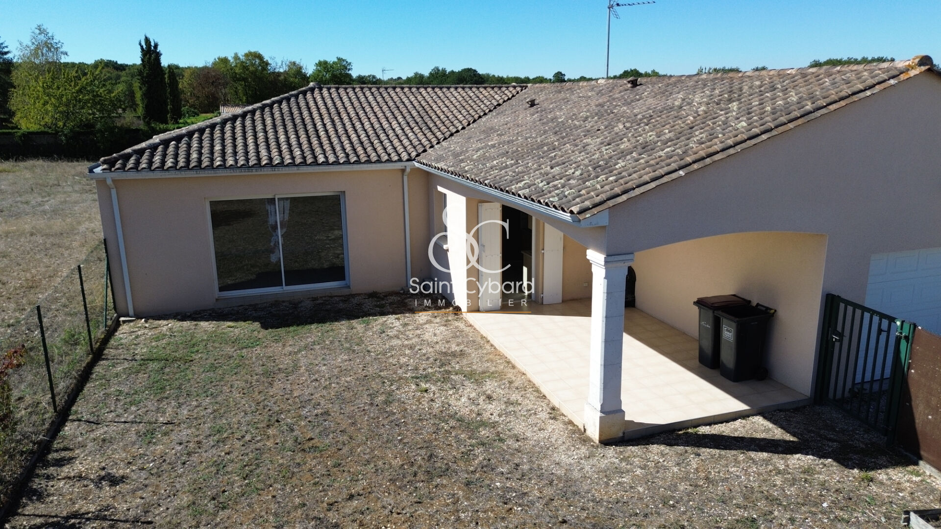 Maison de plain-pied avec 3 chambres, sur la commune de Magnac-sur-Touvre