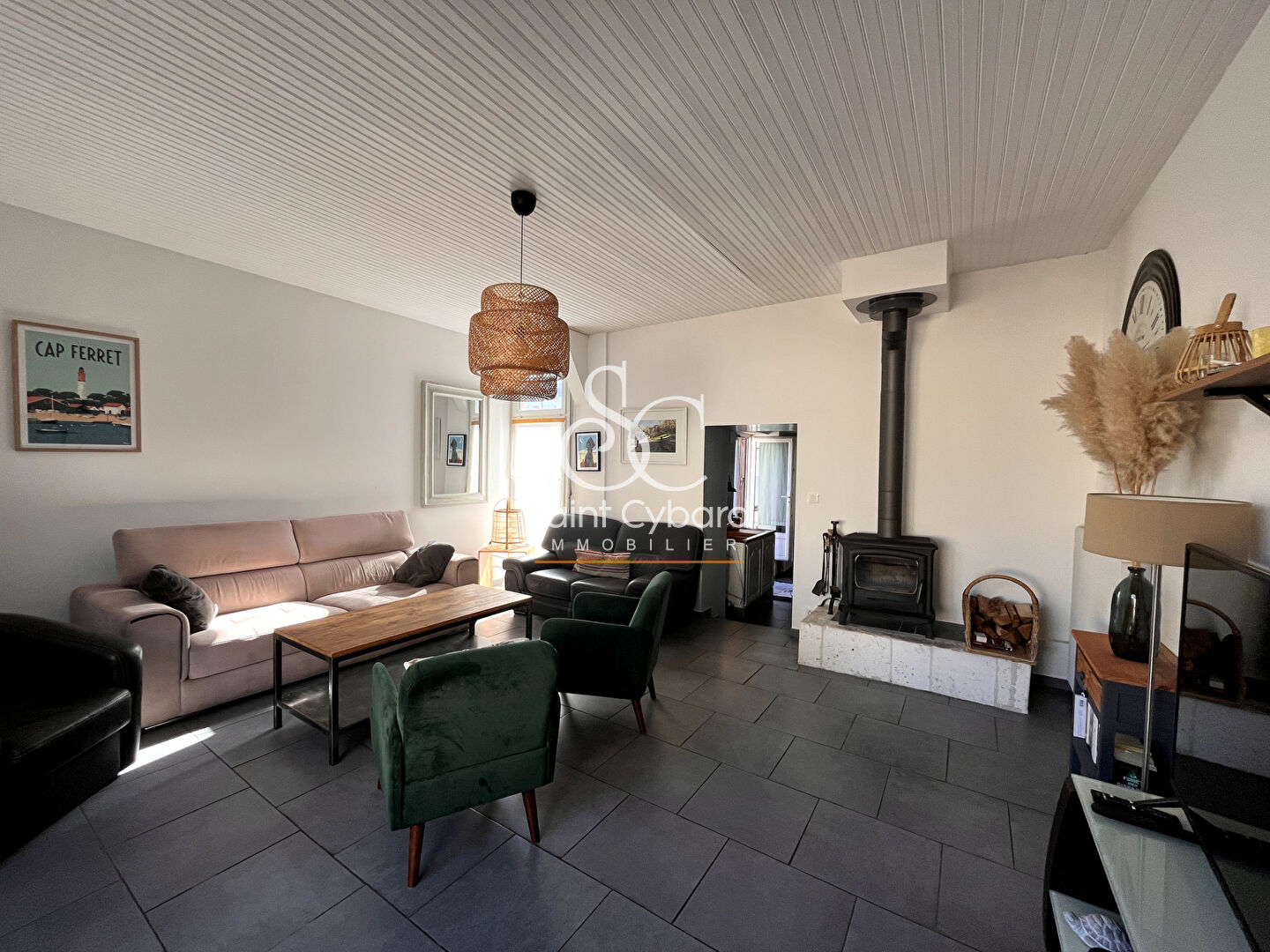 En exclusivité – Maison de ville au coeur de Saint Cybard